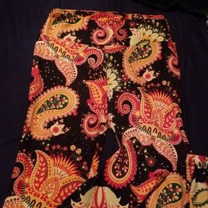 Never worn Lularoe OS leggings